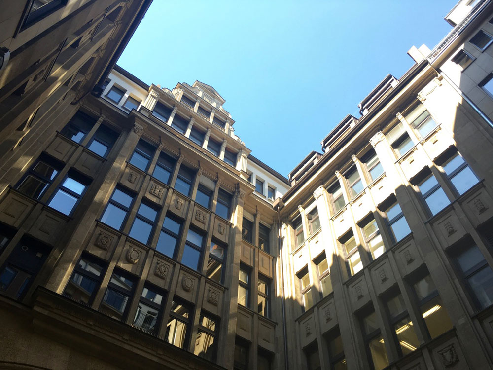 Building near Mönckebergstraße