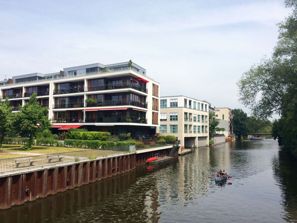 Penthouse apartments at the Osterbekkanal