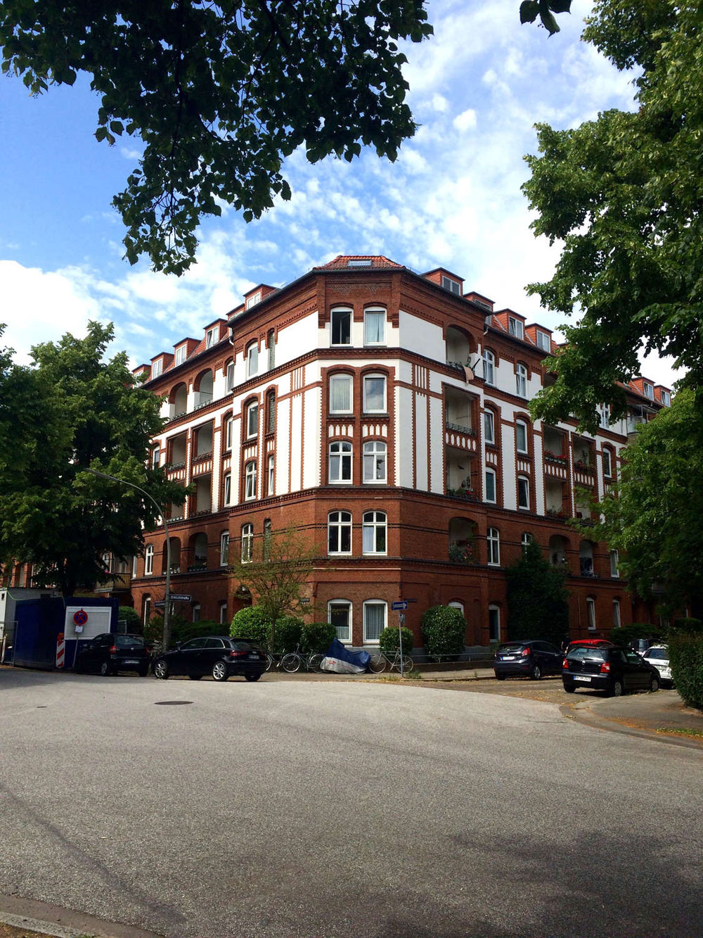 Old buildings in Barmbek south