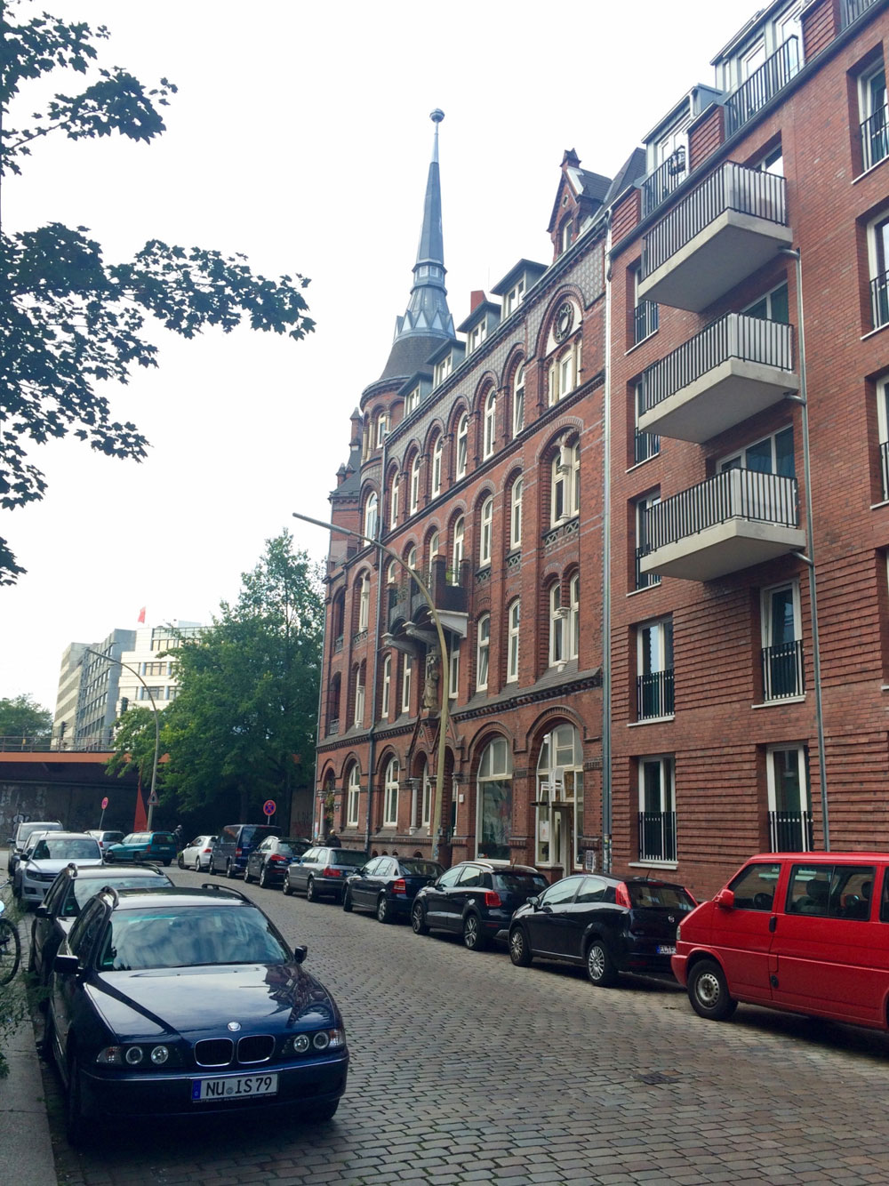 Older buildings in Hammerbrook