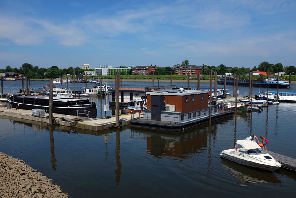 Harbour in Billwerder Bucht