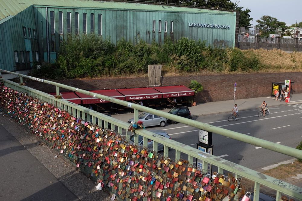 Locks at brigde to station Landungsbrücken